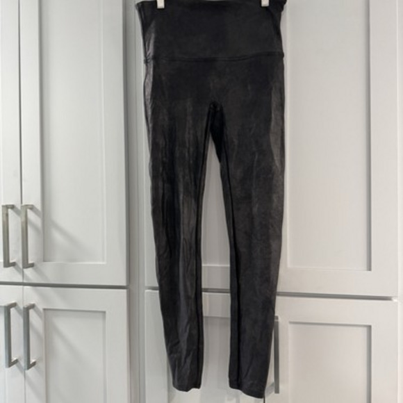 Spanx Black Faux Leather Legging Women’s XL Mid‎ Rise Shapewear - Picture 1 of 6